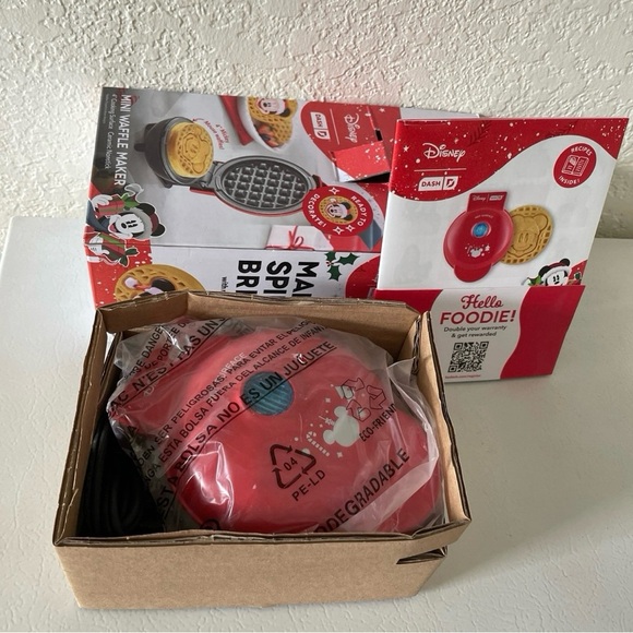 Disney mini waffle maker - Picture 2 of 2